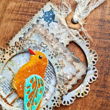 將圖片載入圖庫檢視器 Elizabeth Craft - Metal Die - Small Doilies. These dies are compatible with leading die cutting machines (sold separately). These dies are designed to cut through paper, cardstock, and other thin materials. Available at Embellish Away located in Bowmanville Ontario Canada. Example by brand ambassador.