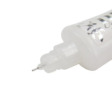 Charger l'image dans la galerie, Nuvo - Deluxe Adhesive - Precision Nozzles - 2/Pkg. Nuvo precision tips are recommended for use with Nuvo Deluxe Adhesive. The fine precision tip is perfect for adhering to intricate die cuts and sentiments. Available at Embellish Away located in Bowmanville Ontario Canada.