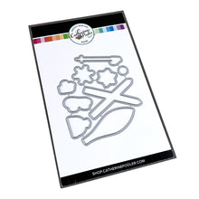 Cargar imagen en el visor de la galería, Catherine Pooler - Stamps & Dies - On The Slopes. It's time to hit the slopes! The On the Slopes Stamp Set is full of outdoor winter sport icons and gear, complete with hot cocoa! Available at Embellish Away located in Bowmanville Ontario Canada.