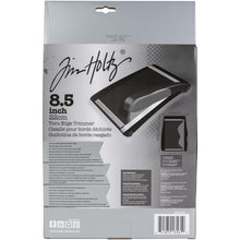 Charger l'image dans la galerie, Tim Holtz - Deckle Cutter 8.5". The Tim Holtz Deckle Torn Edge Trimmer gives your projects the perfect distressed deckle edge effect with maximum control and precision. Designed to provide effortlessly repeatable deckle effects, this new cutting tool from Tim Holtz and Tonic Studios is essential for any crafter looking to bring life to their next design. Available at Embellish Away located in Bowmanville Ontario Canada.