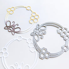 Load image into Gallery viewer, Catherine Pooler - Dies - Honeybee Circle. Available at Embellish Away located in Bowmanville Ontario Canada. Example by Catherine Pooler.
