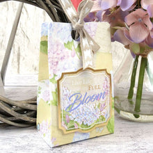 Charger l&#39;image dans la galerie, Hunkydory - A4 Deluxe Craft Pads - Forever Florals Hydrangea. Each Pad comes with 4 different topper sets which each include their own foiled and die-cut topper sheet, foiled cardstock, printed cardstock and 2 matching inserts. Available at Embellish Away located in Bowmanville Ontario Canada.
