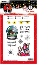 Cargar imagen en el visor de la galería, Studio Light - ABM Clear Stamp - Christmas Snow Globe - Essentials - 148x210x1mm - 1 PC - nr.83. This set features a snow globe, a elf, snowflakes and a string of lights and also the perfect Christmas and Winter sentiments. 9 stamps. Size: 5.8x8.3 in. Available at Embellish Away located in Bowmanville Ontario Canada.
