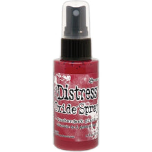गैलरी व्यूवर में इमेज लोड करें, Tim Holtz - Distress Oxide Spray. Creates oxidized effects when sprayed with water. Use for quick and easy ink coverage on porous surfaces. Spray through stencils, layer colors, spritz with water and watch the color mix and blend.  Available at Embellish Away located in Bowmanville Ontario Canada. Lumberjack Plaid
