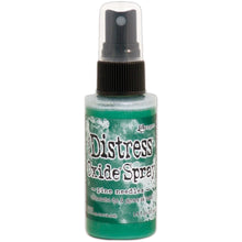 गैलरी व्यूवर में इमेज लोड करें, Tim Holtz - Distress Oxide Spray. Creates oxidized effects when sprayed with water. Use for quick and easy ink coverage on porous surfaces. Spray through stencils, layer colors, spritz with water and watch the color mix and blend.  Available at Embellish Away located in Bowmanville Ontario Canada. Pine Needles
