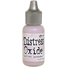 गैलरी व्यूवर में इमेज लोड करें, Tim Holtz-Ranger Distress Oxides Reinkers. This water-reactive dye and pigment ink fusion creates an oxidized effect when sprayed with water. Use to re-ink Distress Oxide Ink Pads (sold separately). Available at Embellish Away located in Bowmanville Ontario Canada. Milled Lavender

