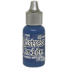 गैलरी व्यूवर में इमेज लोड करें, Tim Holtz-Ranger Distress Oxides Reinkers. This water-reactive dye and pigment ink fusion creates an oxidized effect when sprayed with water. Use to re-ink Distress Oxide Ink Pads (sold separately). Available at Embellish Away located in Bowmanville Ontario Canada. Prize Ribbon
